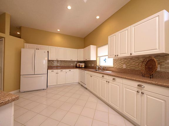 2nd image of 489 Carmel Dr