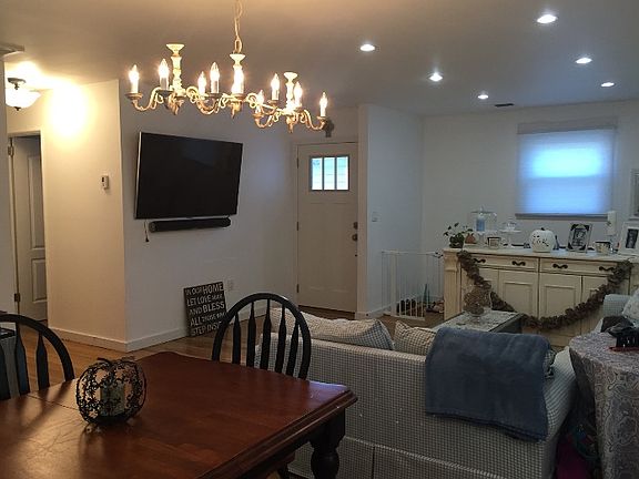 4th image of 74 Driggs St