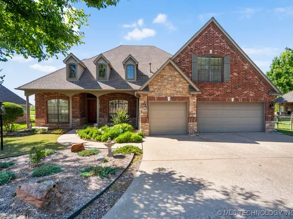 2008 W Sandusky St, Broken Arrow, OK 74012