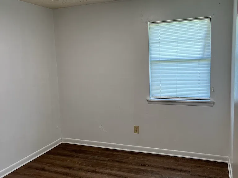 46 Hillview Apt Dr — Photo 6