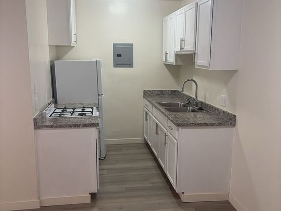 4th image of 10300 National Blvd #5