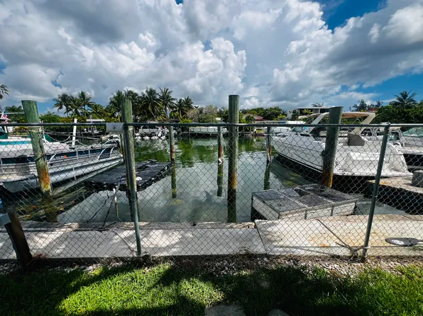 2047 Calais Dr #3, Miami Beach, FL 33141