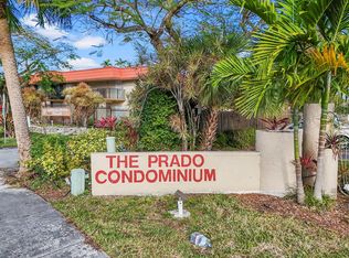 10641 SW 108th Ave APT 2E, Miami, FL 33176