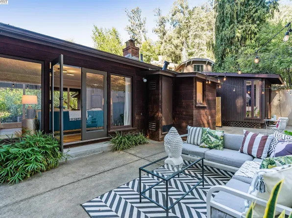 6732 Pinehaven Rd, Oakland, CA 94611