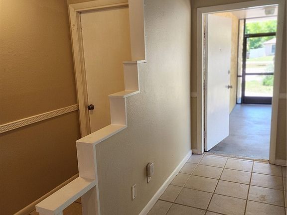 4th image of 3405 Santa Barbara Blvd