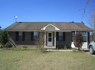 111 Fawn Ln, Blackshear, GA 31516