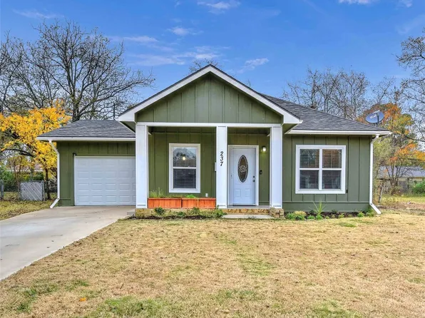 237 E Evans Ave, Bonham, TX 75418