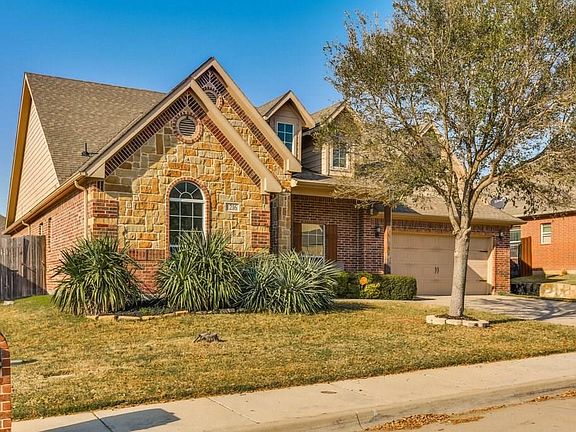 3rd image of 1216 Catherine Ln