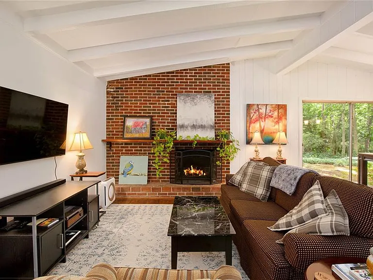 2700 Brook Park Way — Photo 8