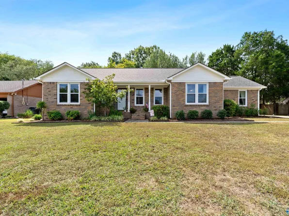 1122 Way Thru The Woods SW, Decatur, AL 35603