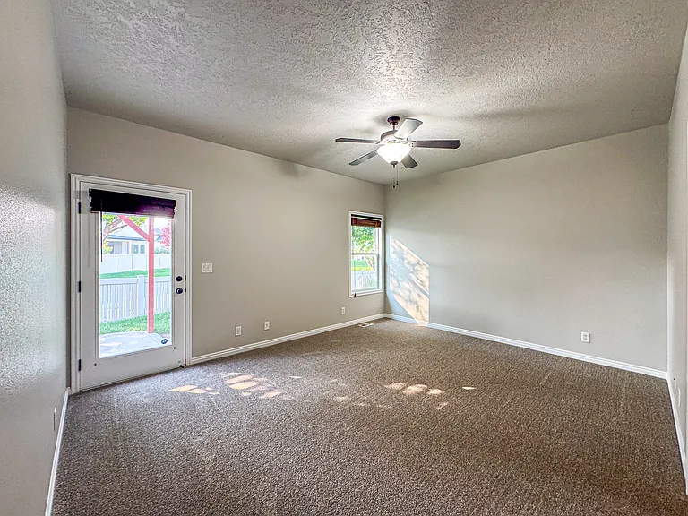 1223 W Cobblefield Ct — Photo 14