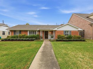 6236 Locke Ln, Houston, TX 77057