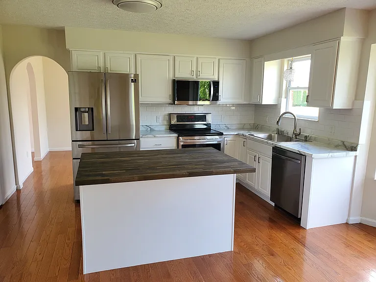 8249 S Port Dr — Photo 6