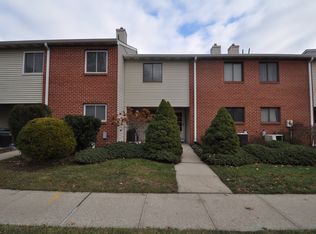 91 Morning Dew Ct, Old Bridge, NJ 08857