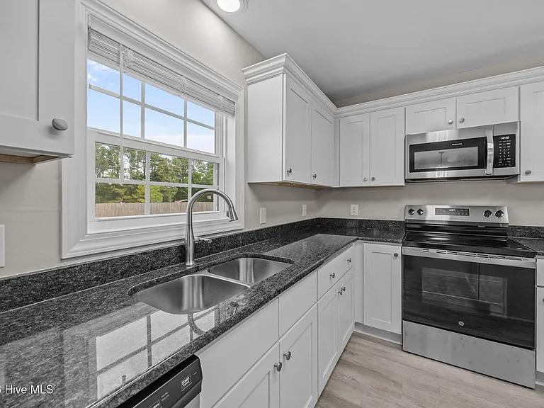 5312 Swanns Station Rd — Photo 30