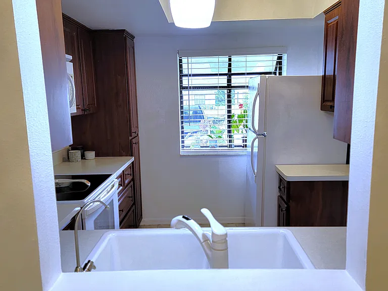 10819 Chenequa Ct — Photo 7