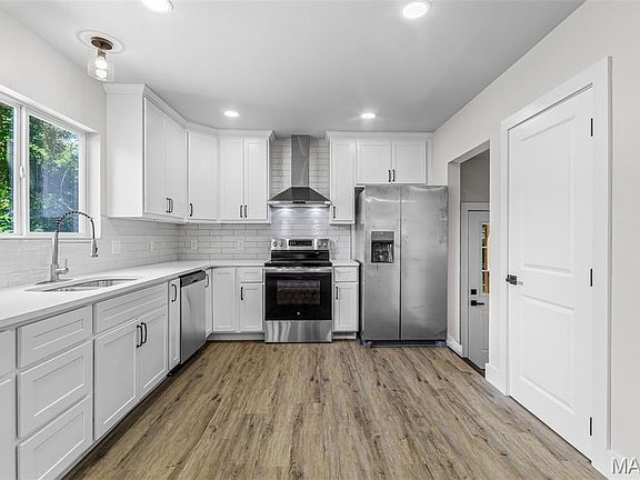 4th image of 408 S A St