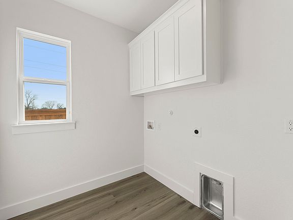 7th image of this home