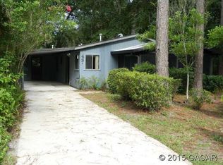 8805 NW 40th Cir, Gainesville, FL 32653