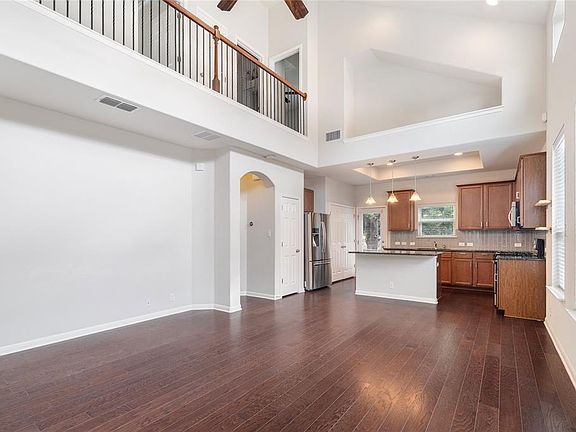 3rd image of 7337 Menchaca Rd #7