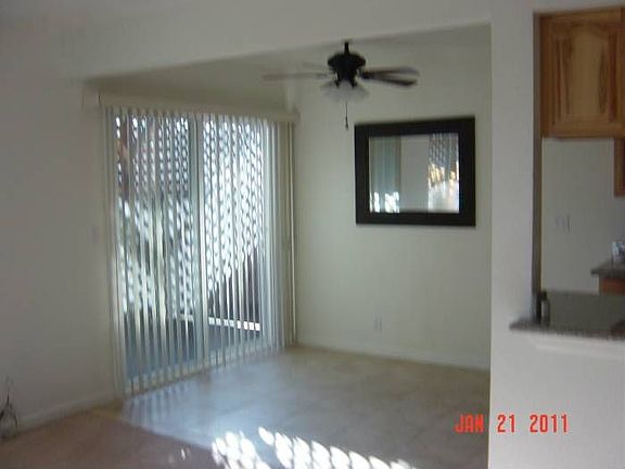 Dining Area w/tile floor