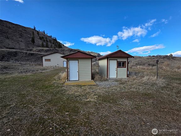 4th image of 105 Emily Road