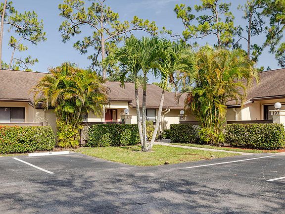 3rd image of 191 Mastic Tree Court