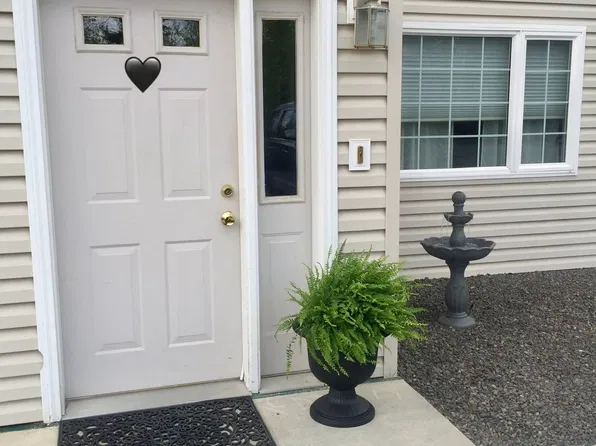 1046 Dogwood St APT 6, Fairbanks, AK 99709