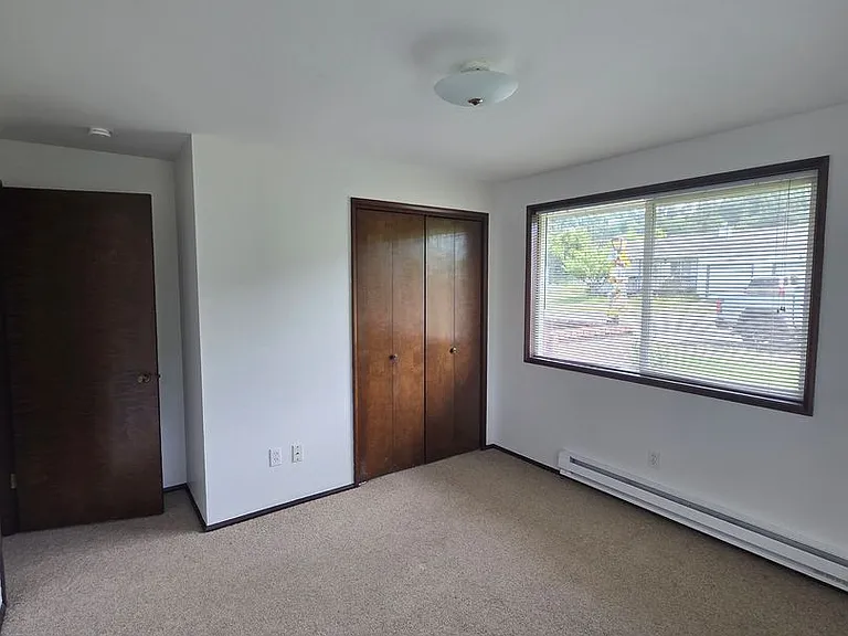 475 SW McFadden Ave — Photo 12