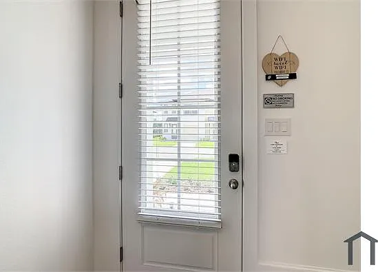 1055 Plantation Ln — Photo 14
