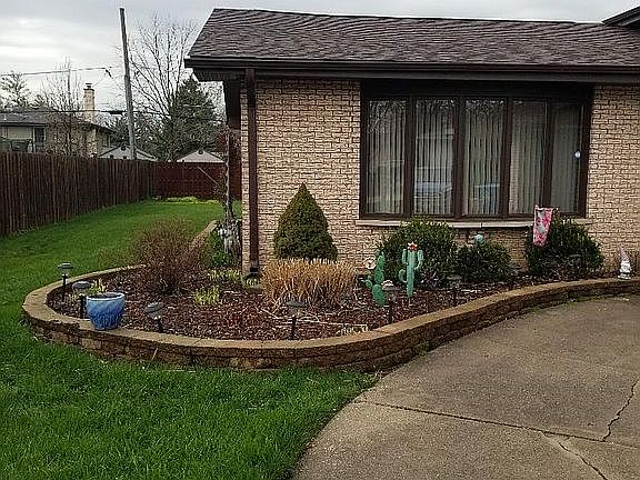4th image of 9908 S 86th Ct