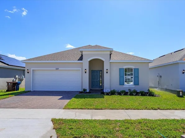 756 Sunshower Dr, Lady Lake, FL 32159