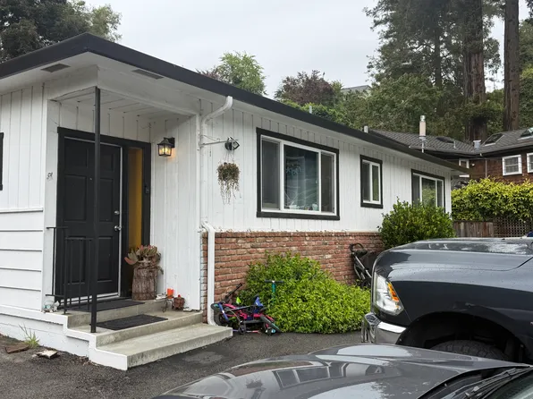 221 Sand St, Aptos, CA 95003