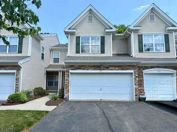 263 Ridge Dr, Pompton Lakes Boro, NJ 07442