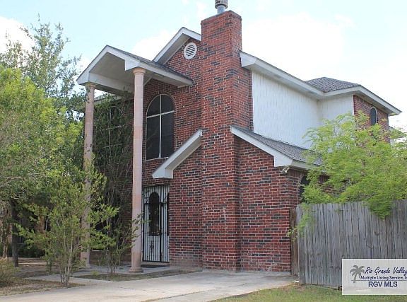 3rd image of 3174 Huntington Ct