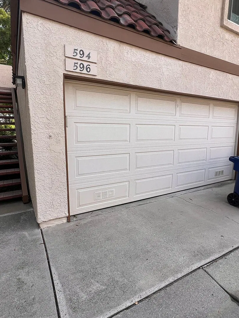 Ventura - Single story, three bedroom, two bathroom Parkside condo. — Photo 2