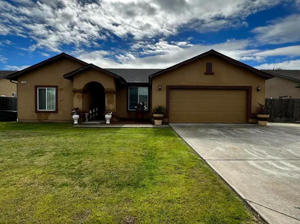 1282 Fort Worth Avenue, Dinuba, CA 93618