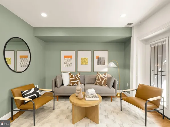 2432 Ontario Rd NW APT 1, Washington, DC 20009