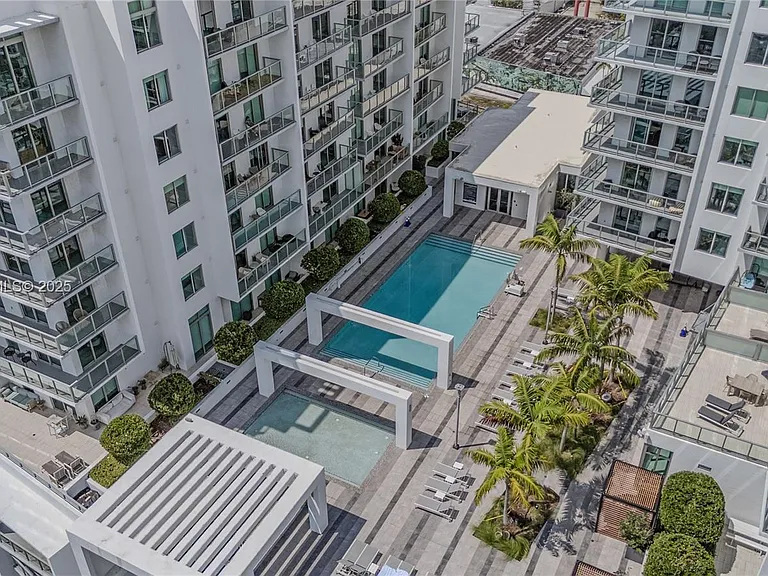3900 Biscayne Blvd #S-904 — Photo 2
