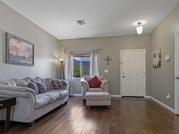 3rd image of 14979 N Gwynns Run Dr