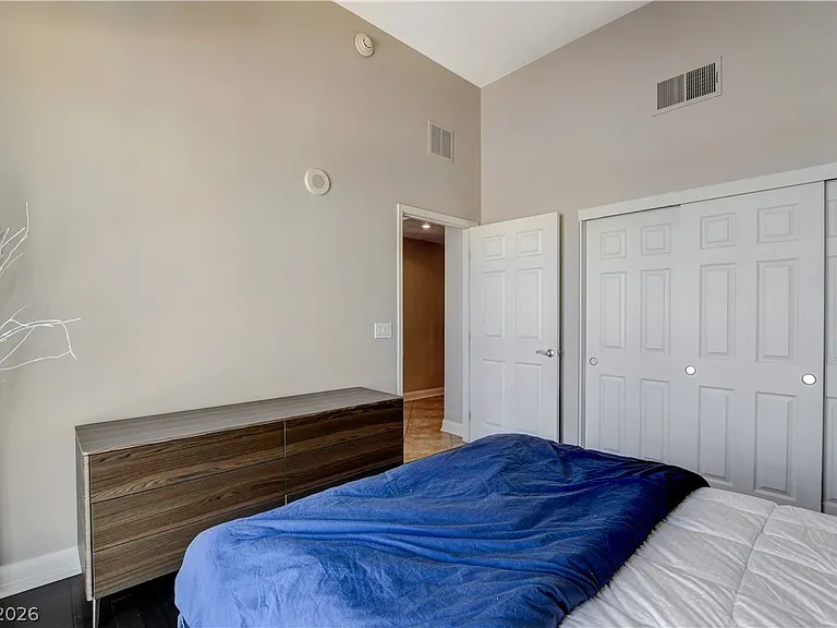150 Las Vegas Blvd #1205 — Photo 26