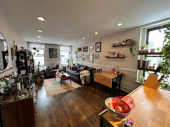 4th image of 654 Saint Marks Ave APT 3E