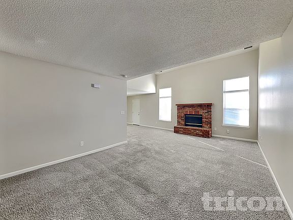 4th image of 10249 Cadogan Dr