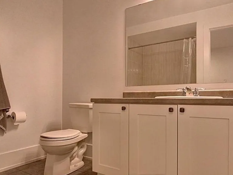 380 Aphelion Cres — Photo 12