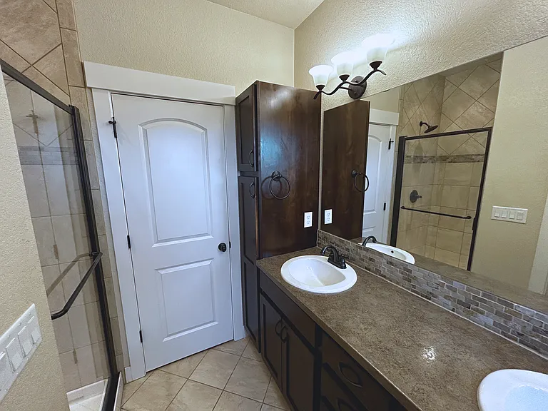 2521 Des Moines Dr #104 — Photo 26