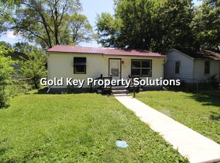 2205 W 28th St, Anderson, IN 46016