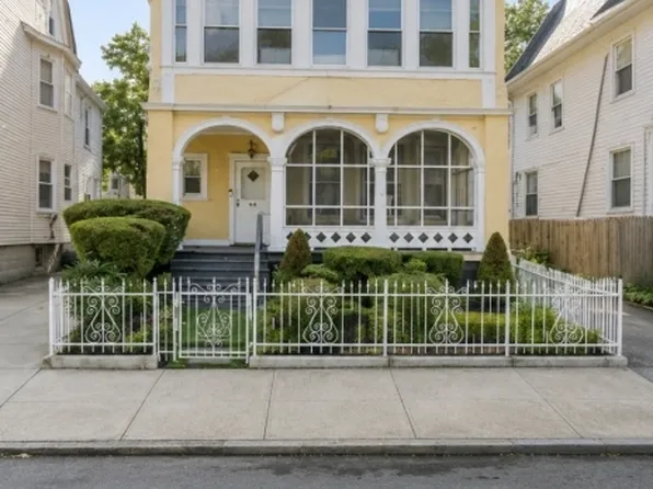 44 Treacy Ave Floor 3, Newark, NJ 07108