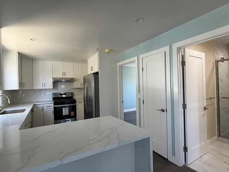 805 Crystal Springs Rd — Photo 5