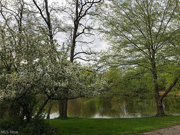 2nd image of Circle Dr