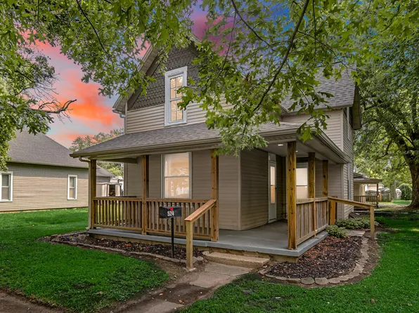 524 N Market St, Winamac, IN 46996